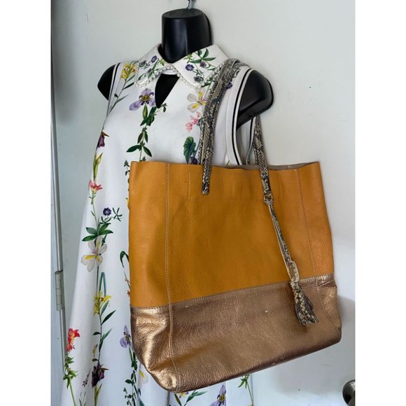 Rafe Women's Orange Gold Leather Handbag - Picture 6 of 14